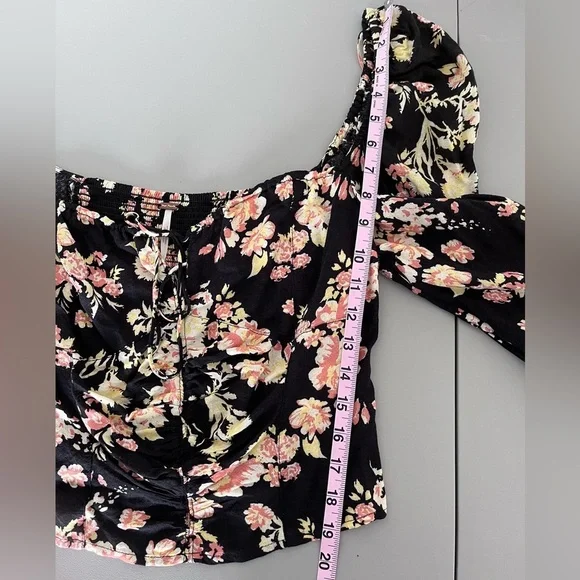Free People Hilary Smocked Floral Top/Ruched Sleeve/NWT M - Picture 11 of 12